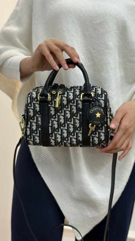 شنطة - DIOR / M1364 شامل علبة الشركة