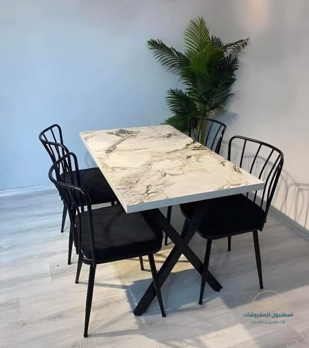طاولة سفرة مع 4كراسي