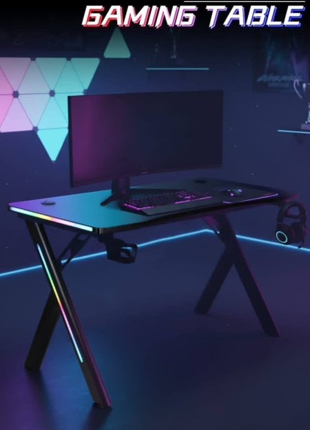 مكتب جيمنج مضيئ وعصري